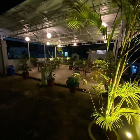 La Paradise Residency ポンディシェリ エクステリア 写真
